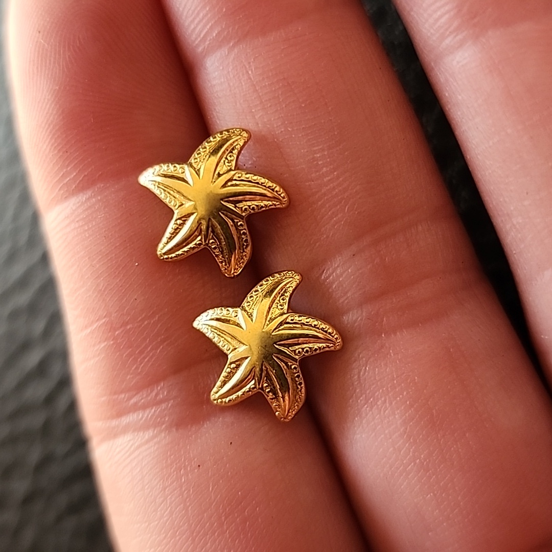 Vtg Earrings